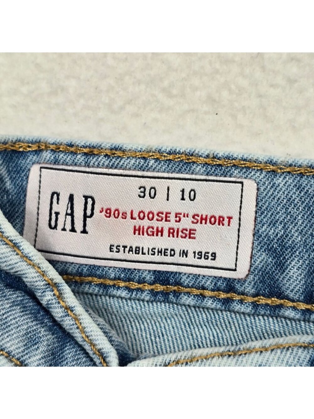 Gap Size 30 10 Womens 90s Loose 5" High Rise Denim Shorts Distressed Light Wash - Picture 2 of 5